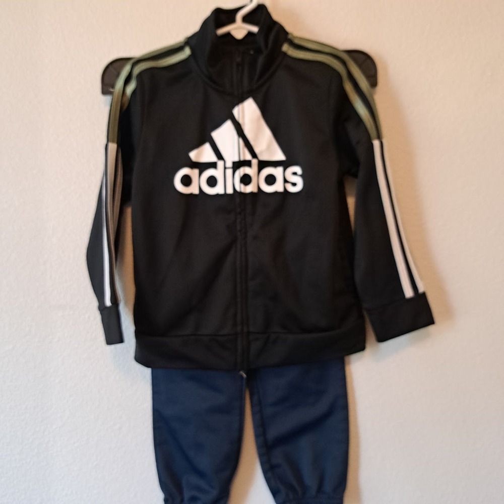Adidas Track Jacket and Under Armour Joggers Kids Set Black Navy 3T